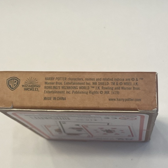 Wizarding World: Harry Potter Universal Studios Weasleys Wizard Playing Cards - Picture 6 of 6